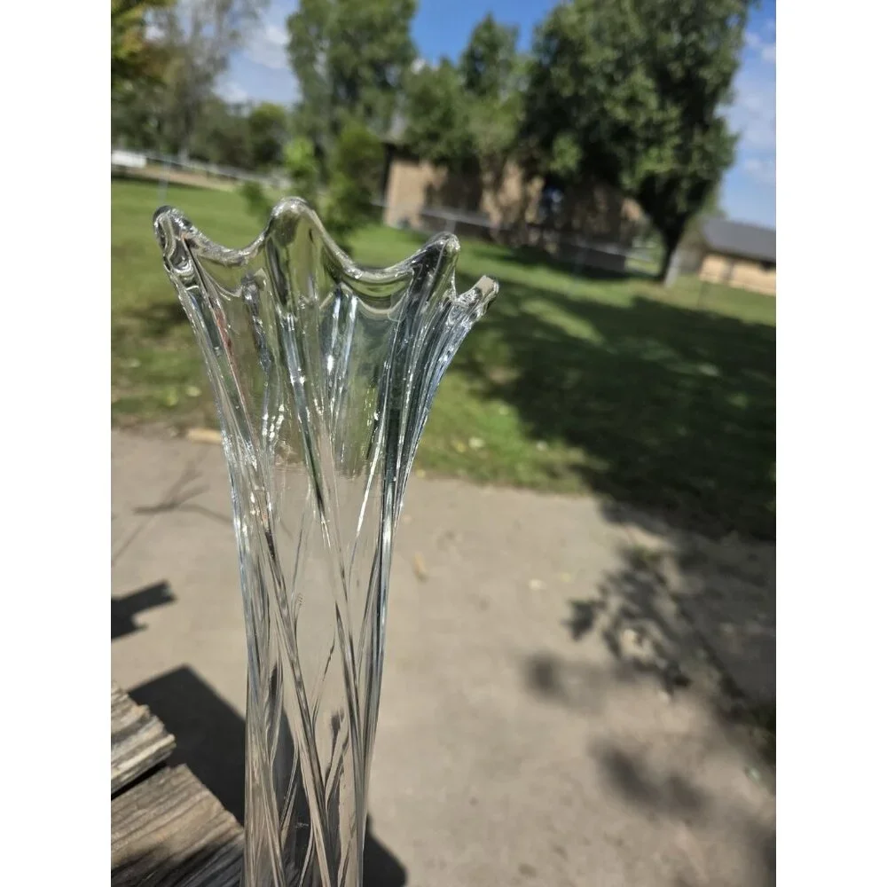 Twisted Ribbed Swung Spiral Vase‎ Clear Glass 13